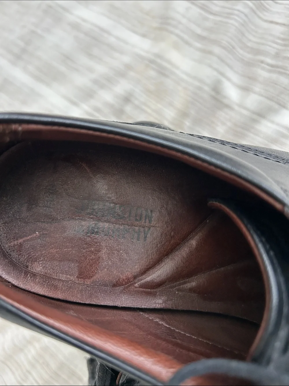 Johnston & Murphy Men's Black Leather Cap-Toe Oxfords